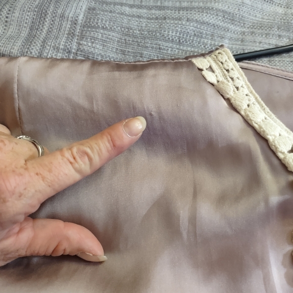 Flin and Flint flirty blouse purple with crochet accent size medium - Picture 7 of 8